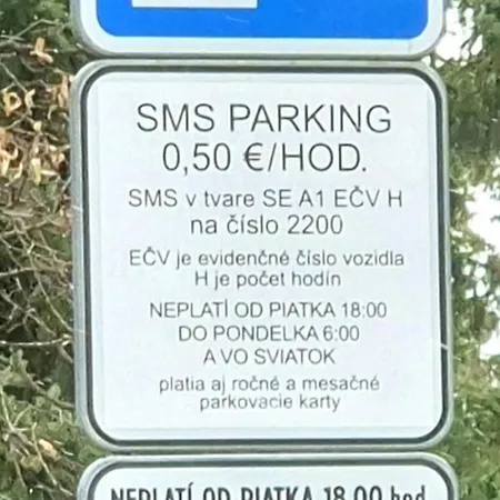 Garsónka S Klímou V Senici Apartamento