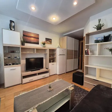 Garsónka S Klímou V Senici