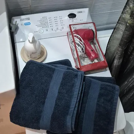 Apartamento Garsónka S Klímou V Senici *