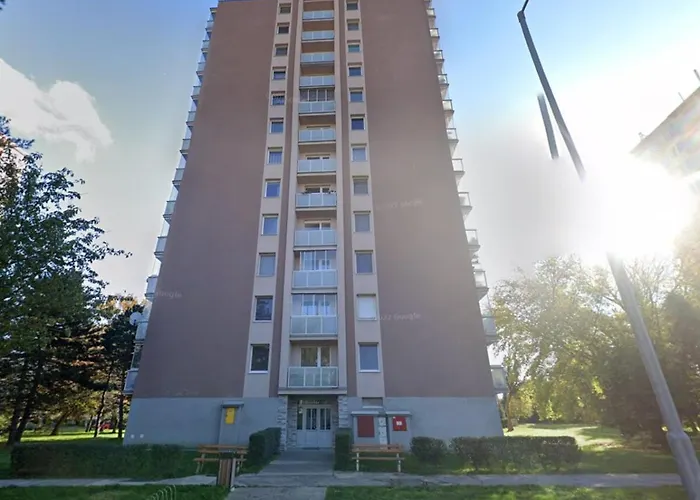 Garsonka S Klimou V Senici
